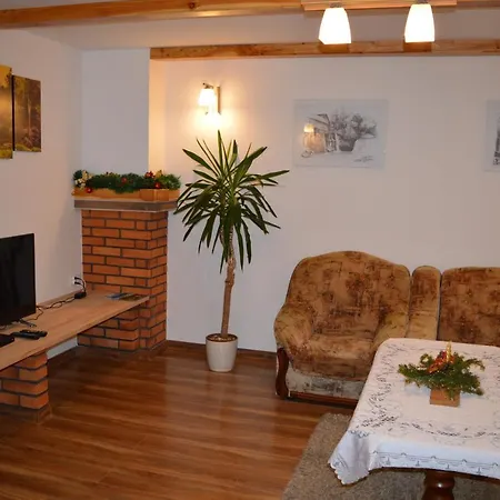 Pod Majowa Gora 公寓